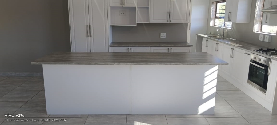 To Let 2 Bedroom Property for Rent in Albertinia Western Cape